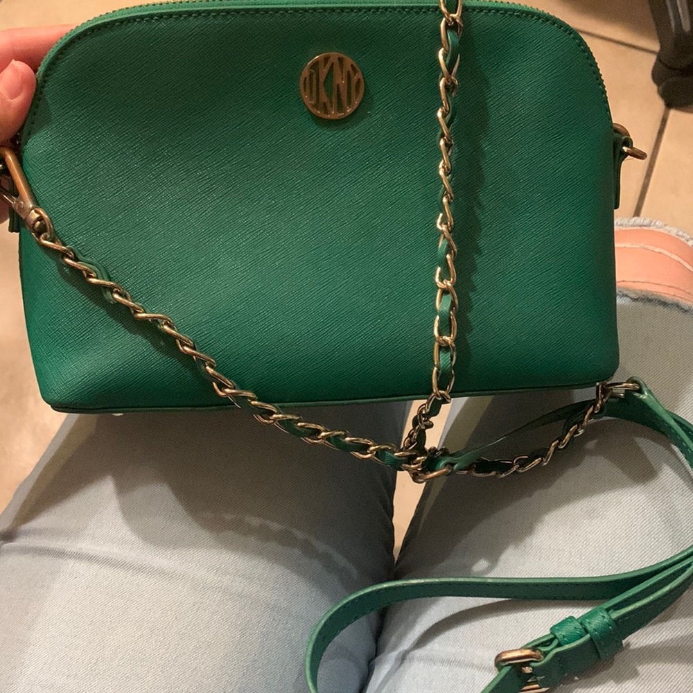 Crossbody purse